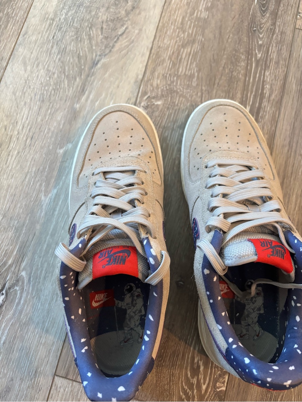 Nike Air Force One Moon Landing Low-Top Sneakers - Picture 5 of 5